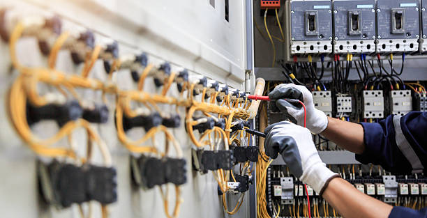 Professional Electrician technician working in Porter Heights, TX
